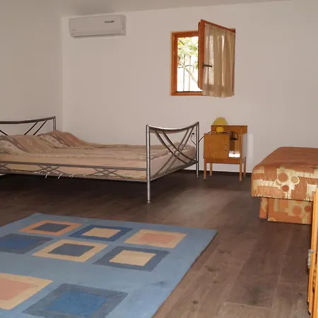 Hacienda Csaladbarat Vendeghaz Apartmán *