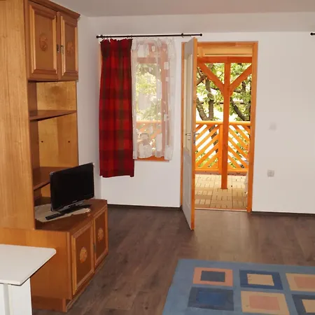 Hacienda Csaladbarat Vendeghaz Балатонбоглар