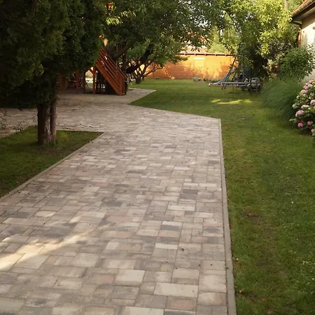 Hacienda Csaladbarat Vendeghaz Апартаменты