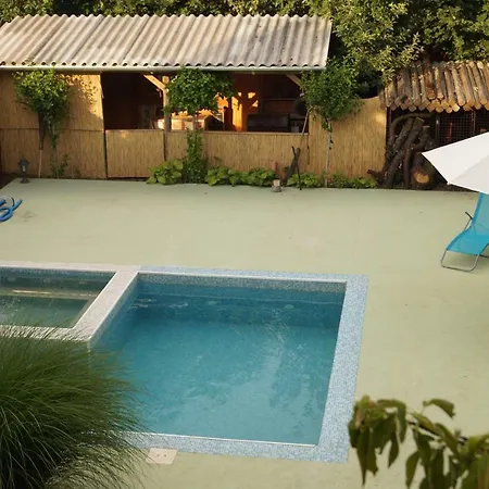 Hacienda Csaladbarat Vendeghaz *