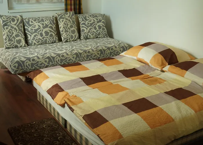 Hacienda Csaladbarat Vendeghaz * Балатонбоглар