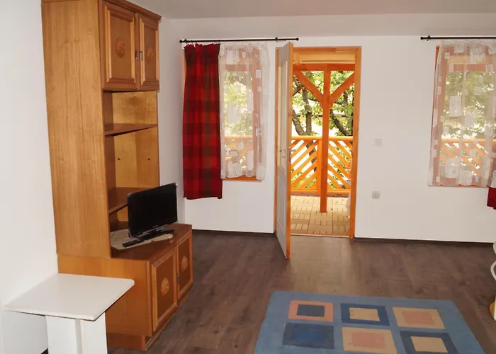 Hacienda Csaladbarat Vendeghaz Балатонбоглар