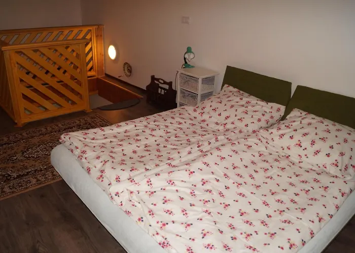 דירה Hacienda Csaladbarat Vendeghaz *