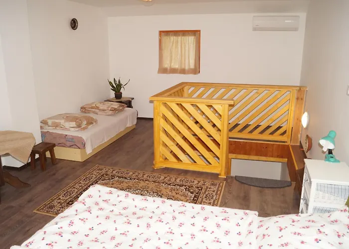 Hacienda Csaladbarat Vendeghaz Апартаменты Балатонбоглар
